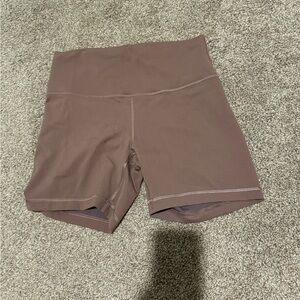 Lululemon wunder train short 6”